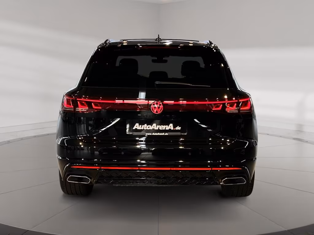 Фото Volkswagen Touareg R-Line