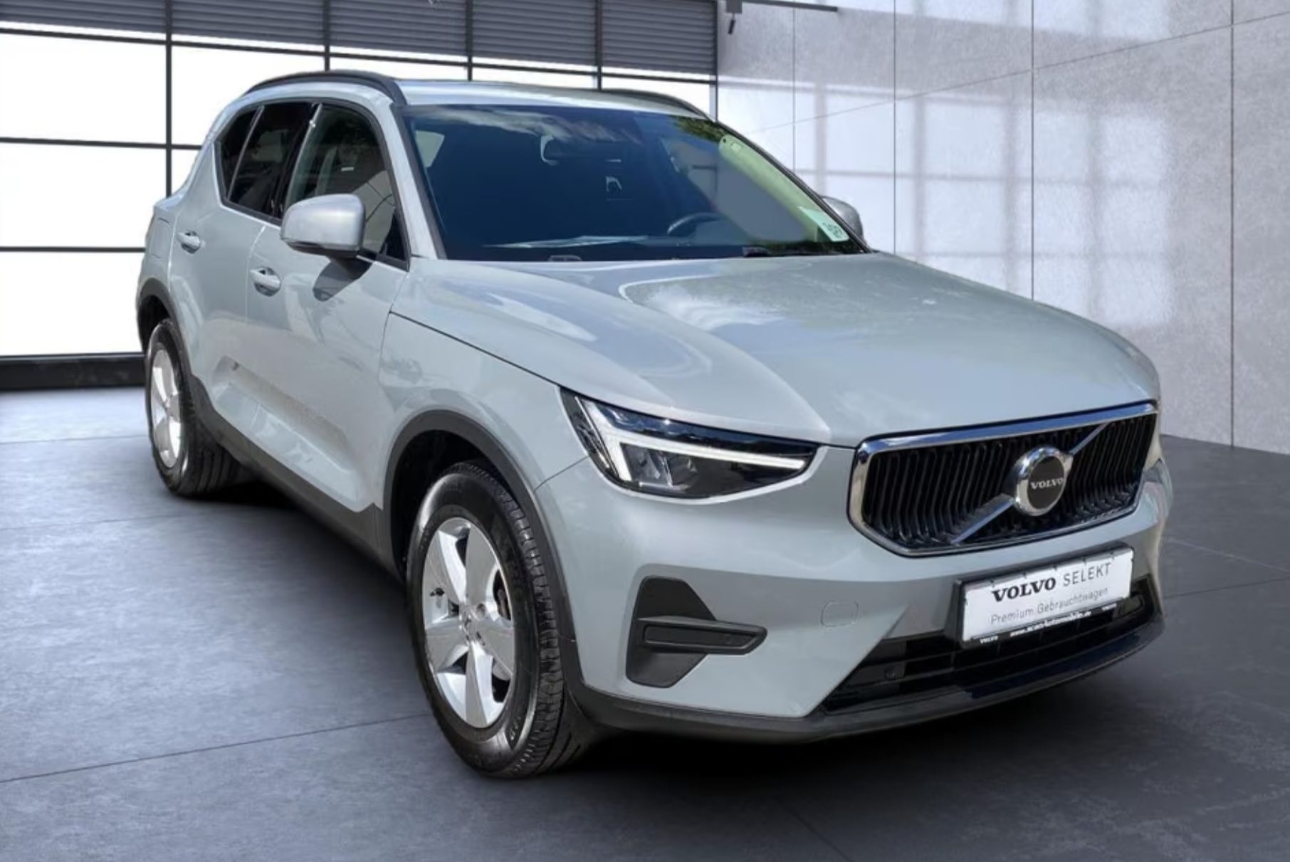 Фото Volvo XC40