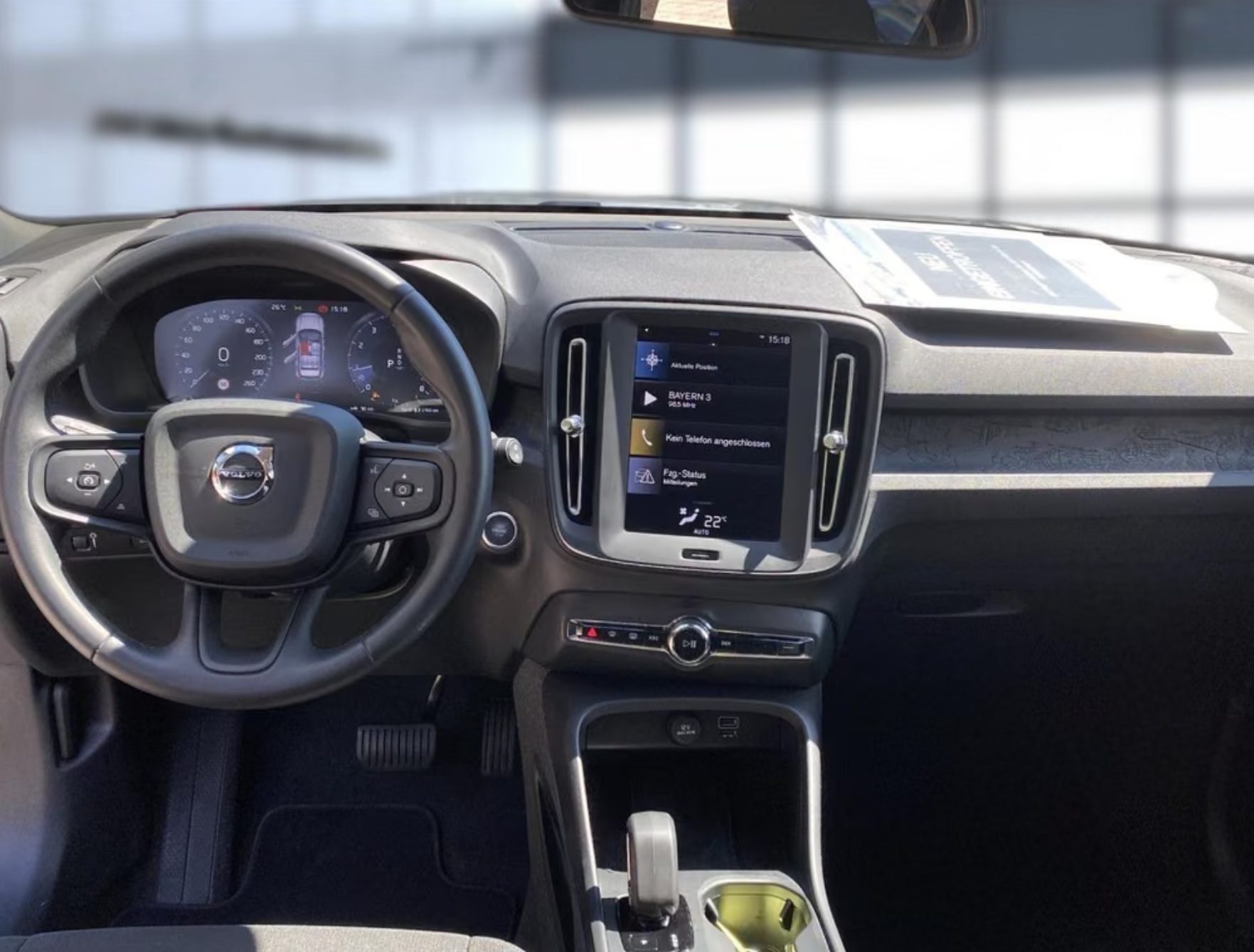 Фото Volvo XC40