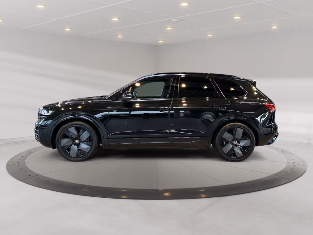 Фото Volkswagen Touareg R-Line