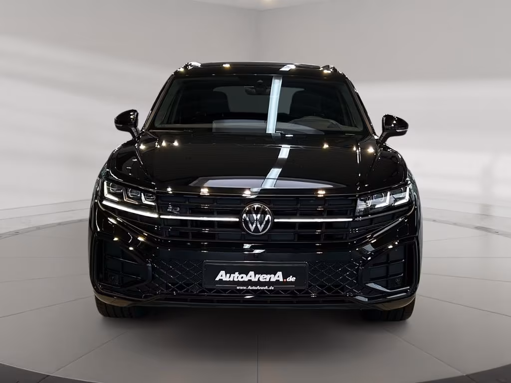 Фото Volkswagen Touareg R-Line