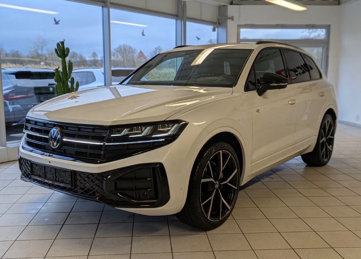 Фото Volkswagen Touareg  R-Line