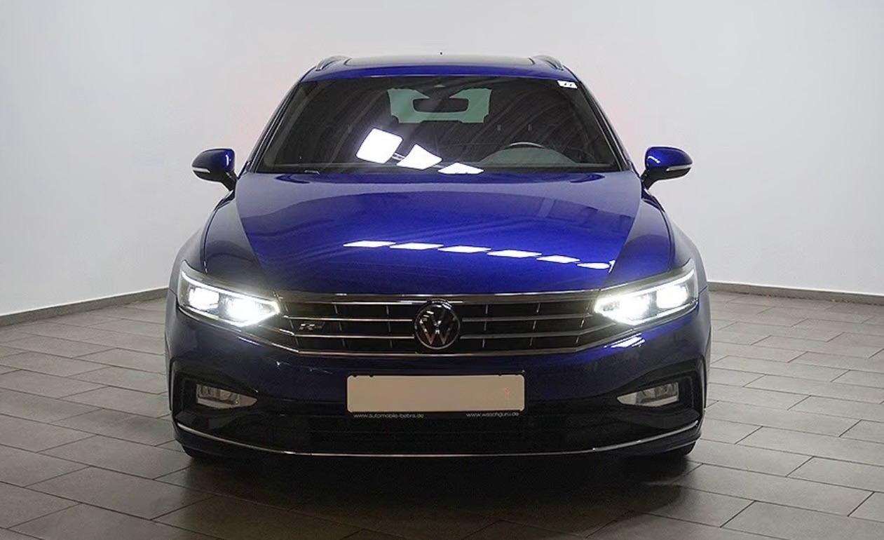 Volkswagen Passat R-Line Elegance