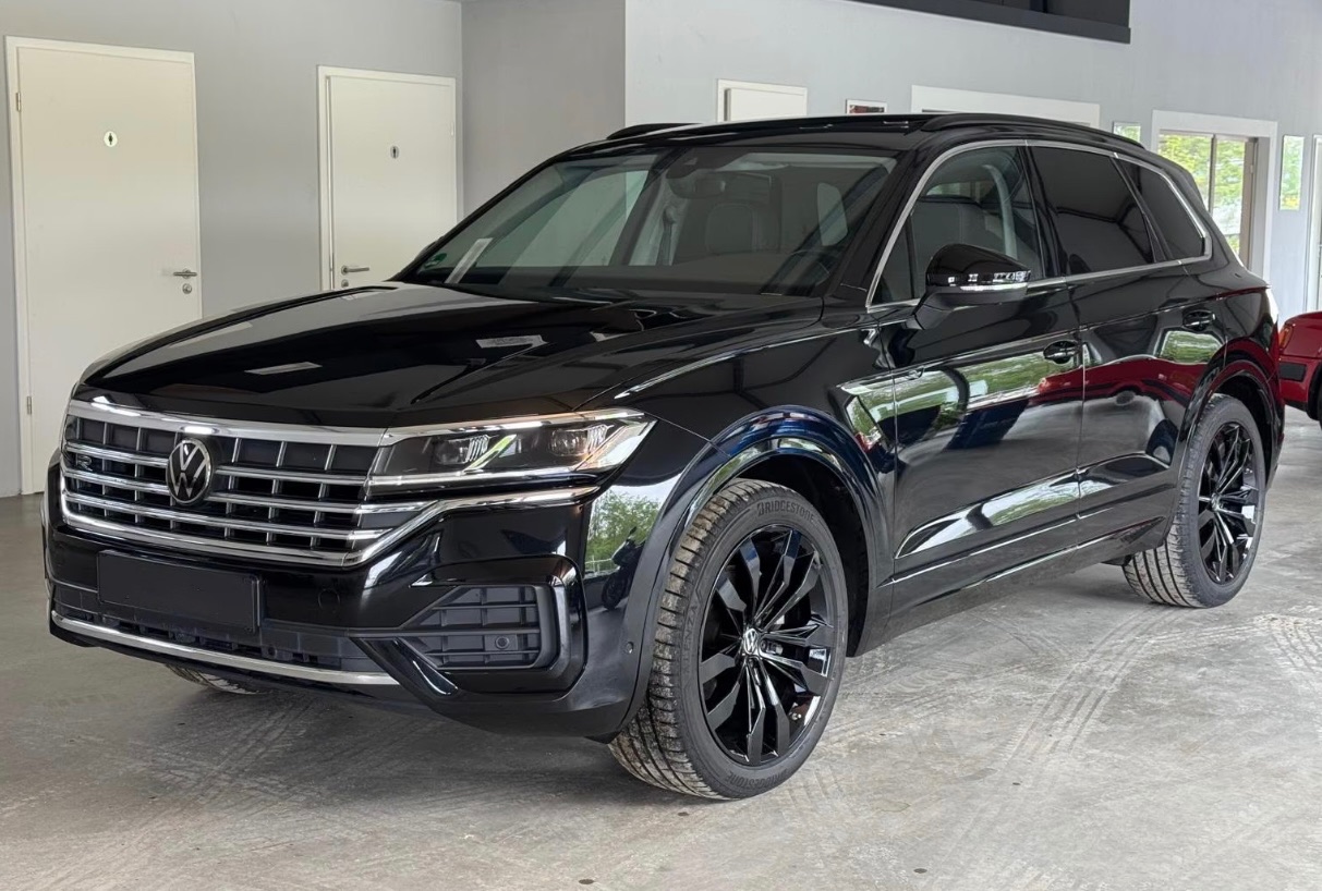 Фото Volkswagen Touareg R-Line