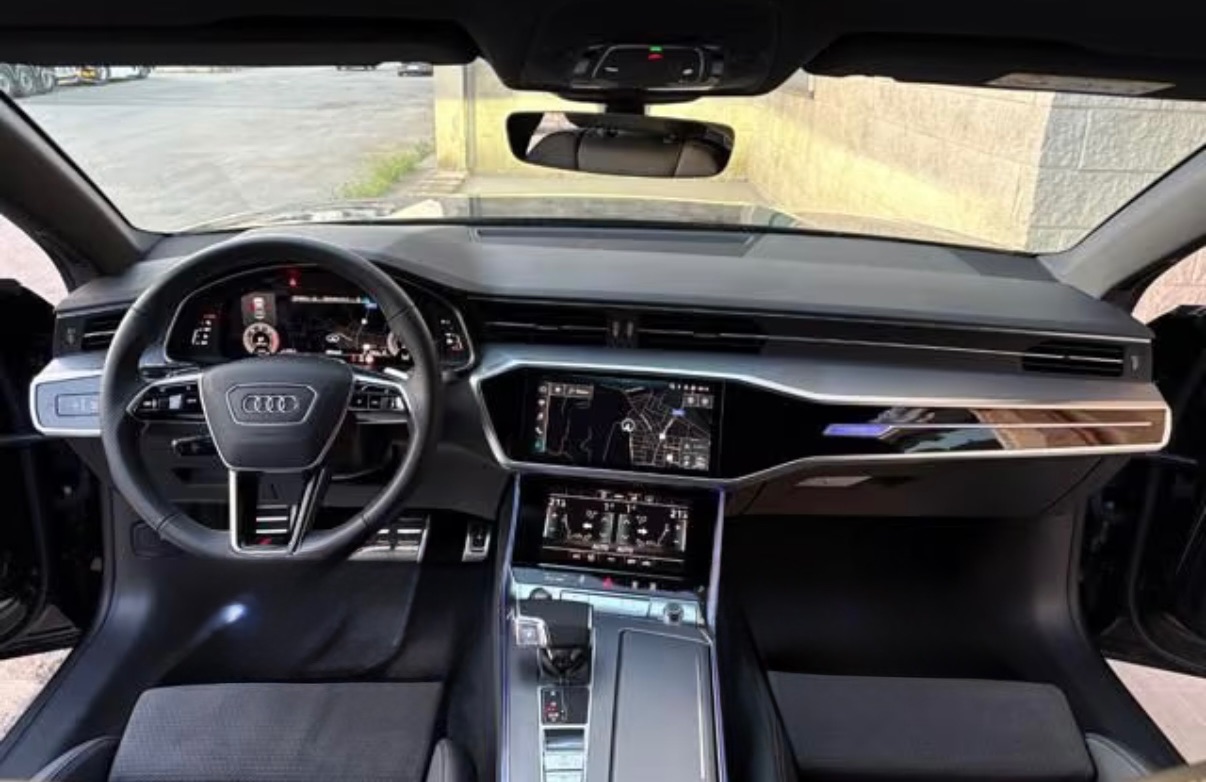 Фото AUDI A7 TDI S line