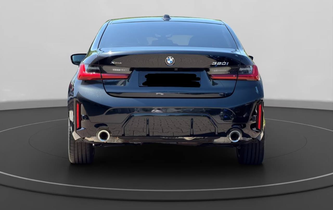 Фото BMW 320i